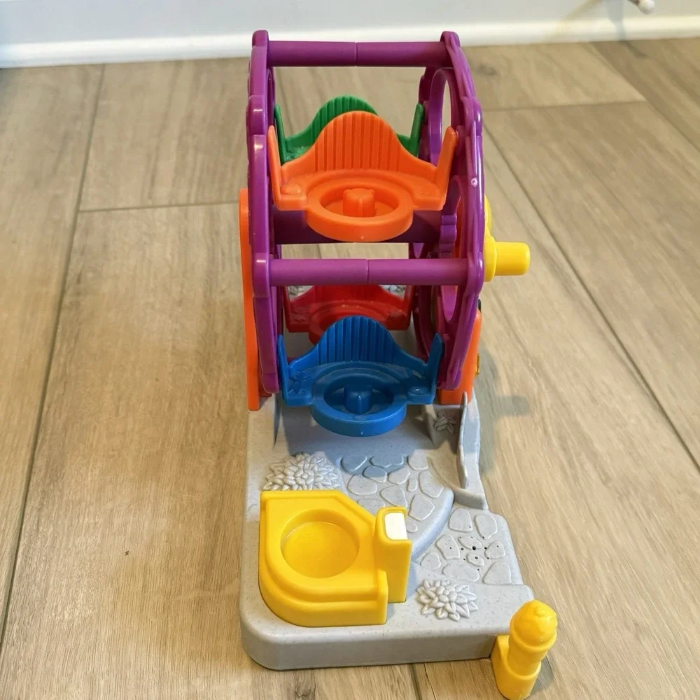 Fisher Price Little People 2003 Ferris Wheel Replacement Part